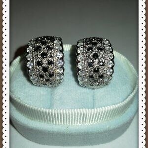 925 Silver Hoop Earrings Scattering of Melee Cubic Zirconia & Dark Blue Sapphire